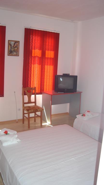Guest House - Batak Exterior photo